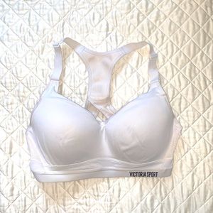 Victoria's Secret Sports Bra - 34D - White